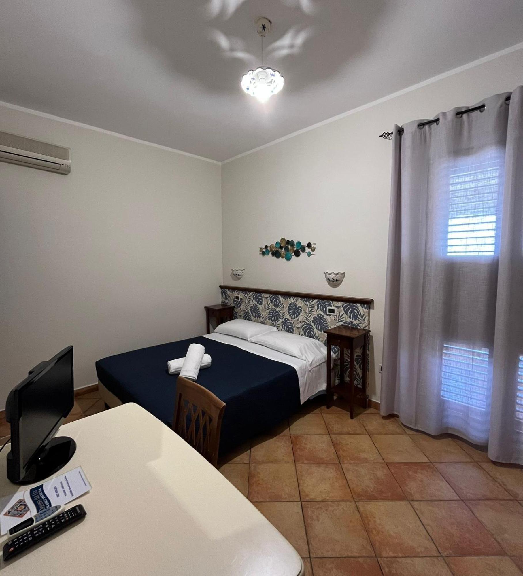 Dormo Da Lia Borgo San Nicola Hotel Mandra Capreria Bagian luar foto